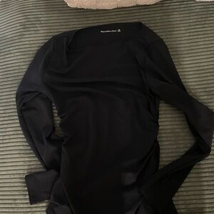 Abercrombie & Fitch Women's Black Long Sleeve Scoop Neck Top